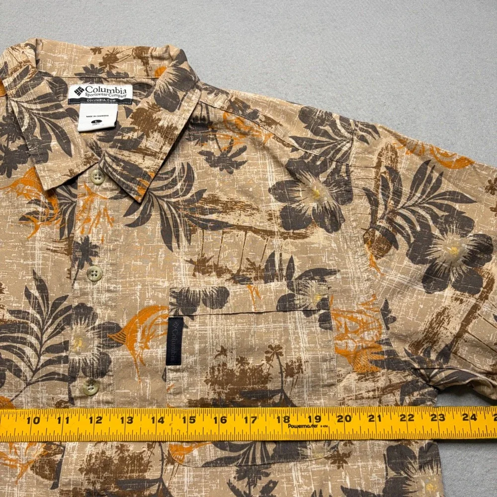 Columbia Button Down Shirt Mens L Tan Tropical Marlin Floral Short Sleeve Casual